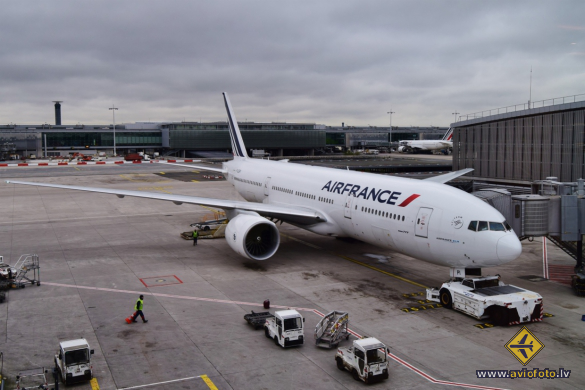 Boeing 777-228/ER